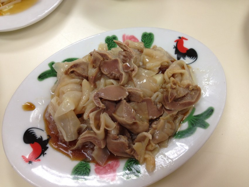 Куриные желудочки в сметанном соусе