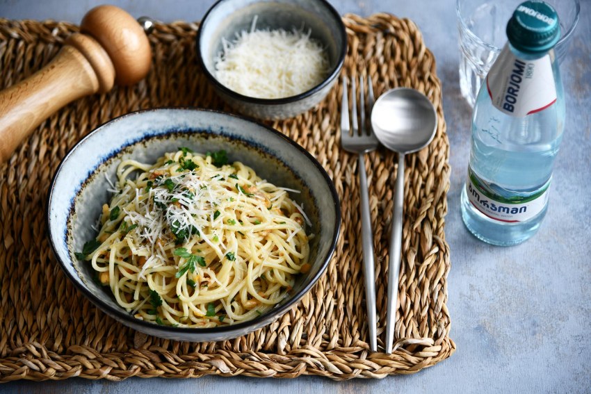 Паста с беконом и томатами