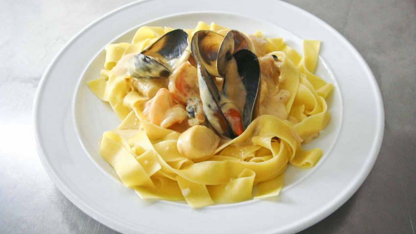 Тарталетки со шпротами