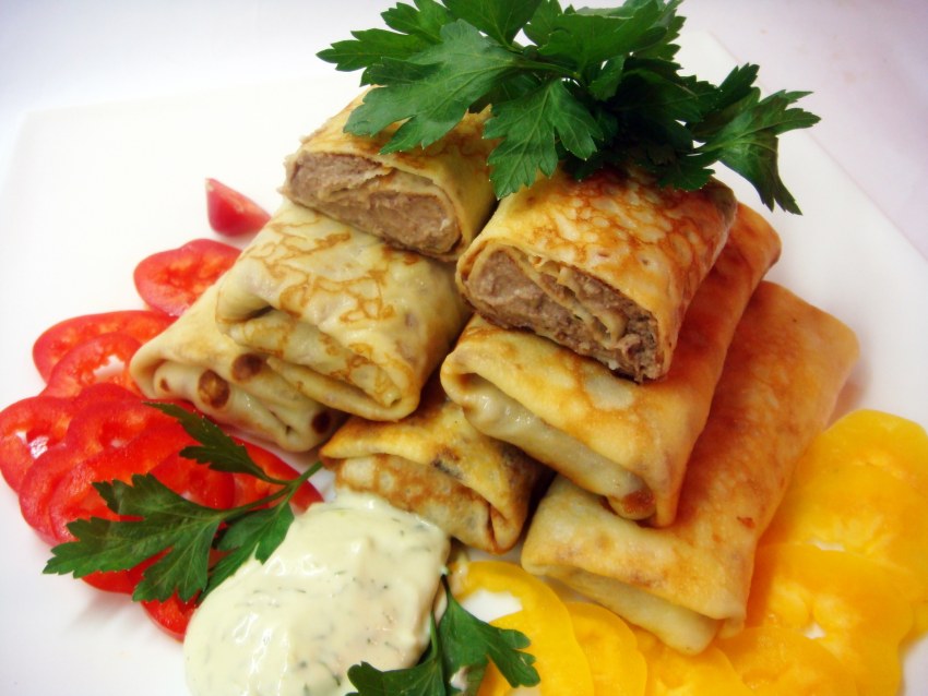 Блинчики с курицей и сыром