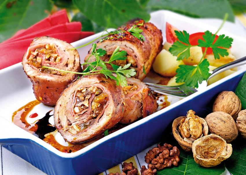 Мясной рулет