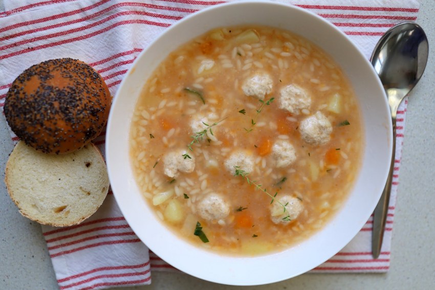 Суп с фрикадельками