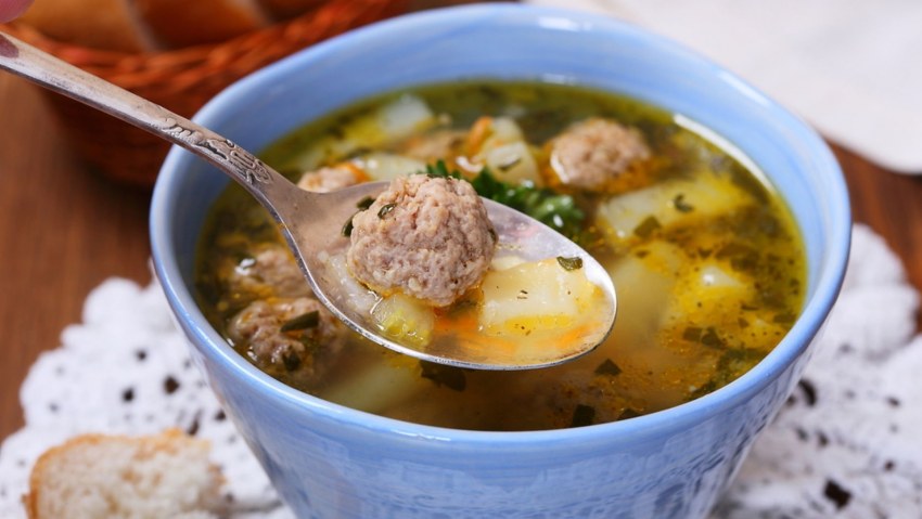 Молочный суп с вермишелью и картошкой