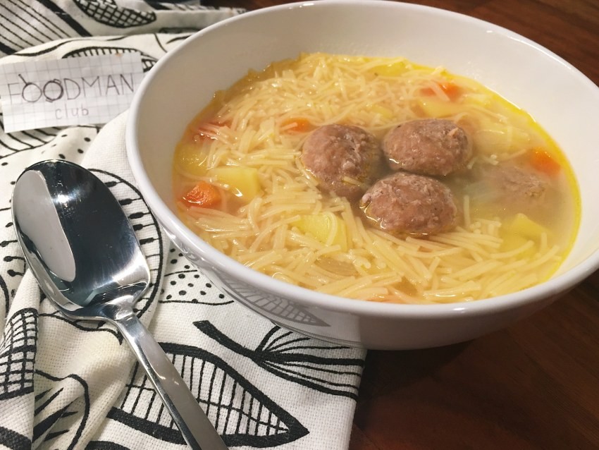 Фрикадельковый суп с вермишелью