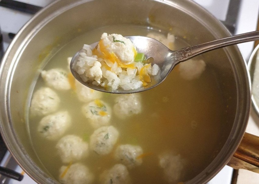 Суп вермишелевый с фрикадельками