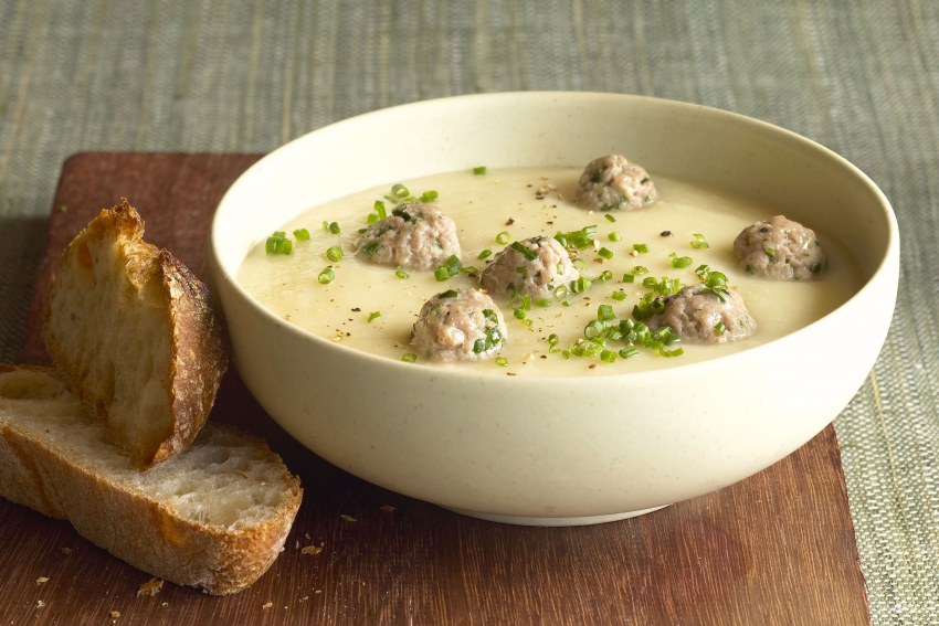 Суп картофельный с мясными фрикадельками