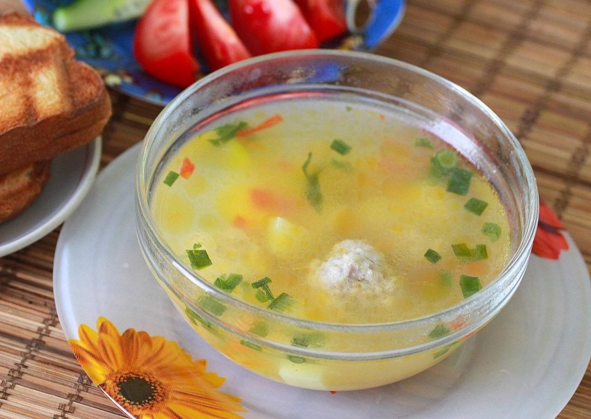 Суп вермишелевый с фрикадельками