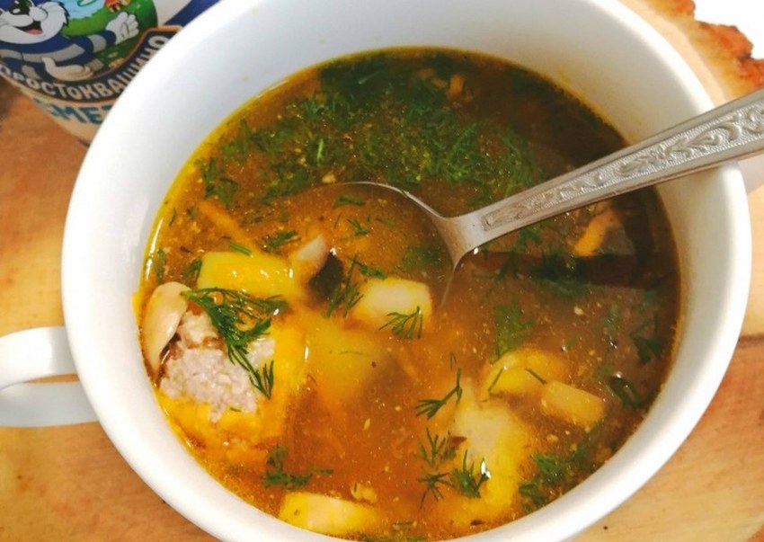 Суп с фрикадельками