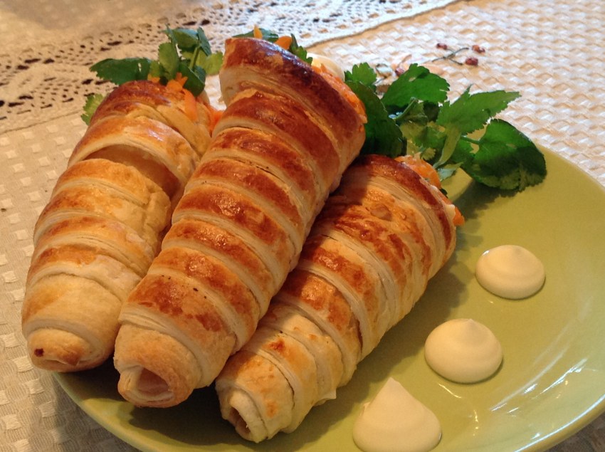 Пицца улитка из слоеного теста