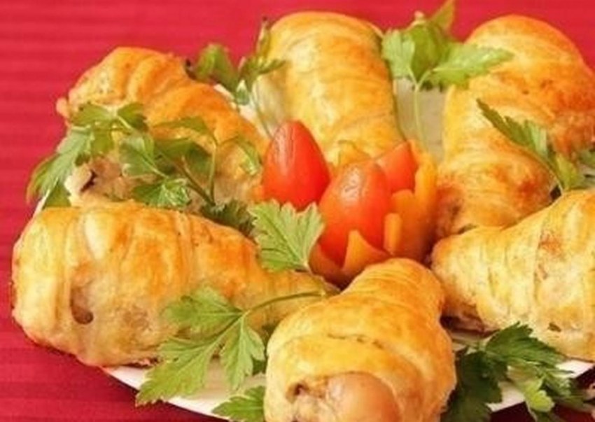 Окорочка в слоеном тесте