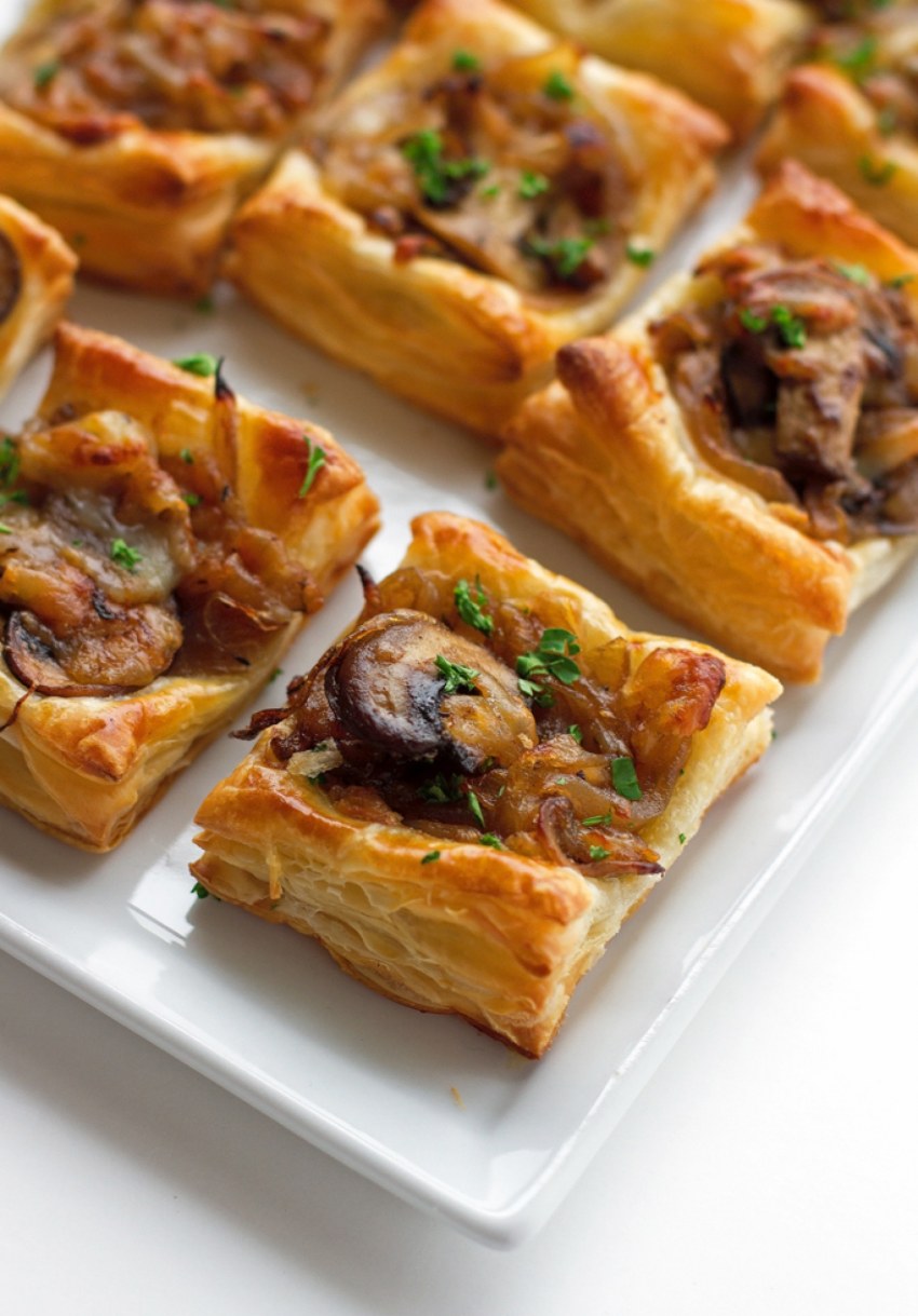 Слойки с грибами и сыром