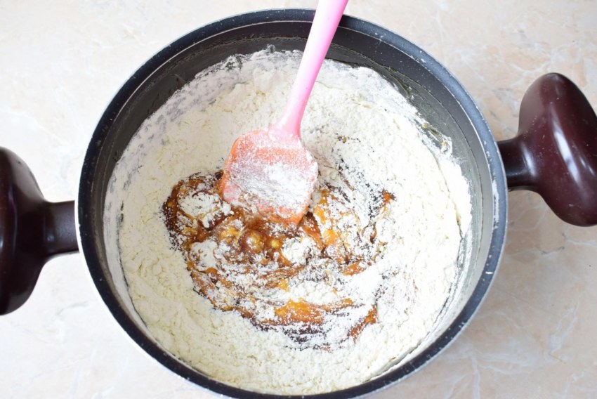 Сок с шоколадным кексом