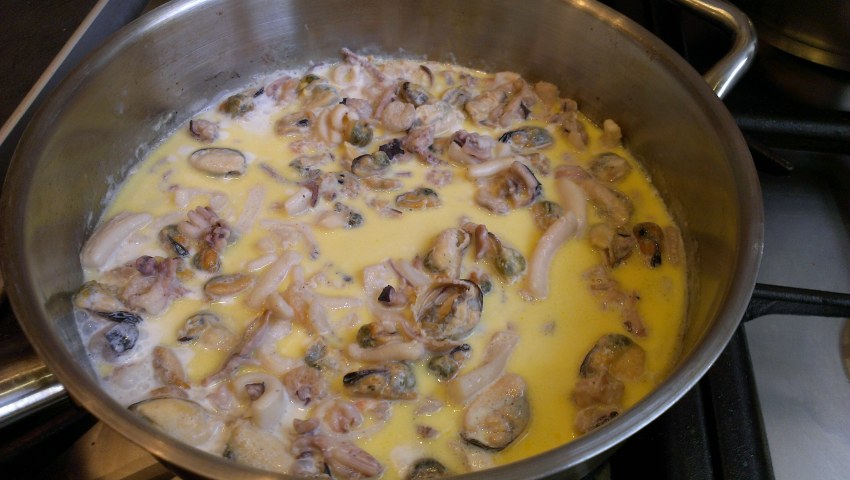 Спагетти с креветками в сливочном соусе