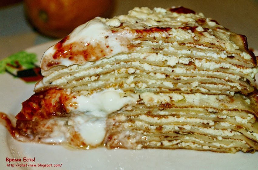 Блинный торт с семгой и креветками для мужчины