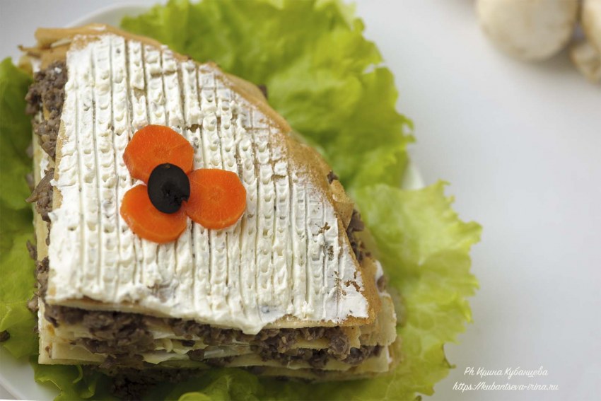 Закусочный торт из куриного филе