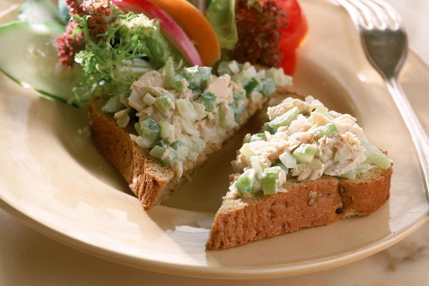 Бутерброды с печеночным паштетом