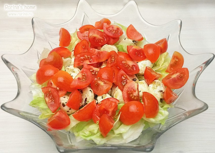 Парма с рукколой и помидорами черри