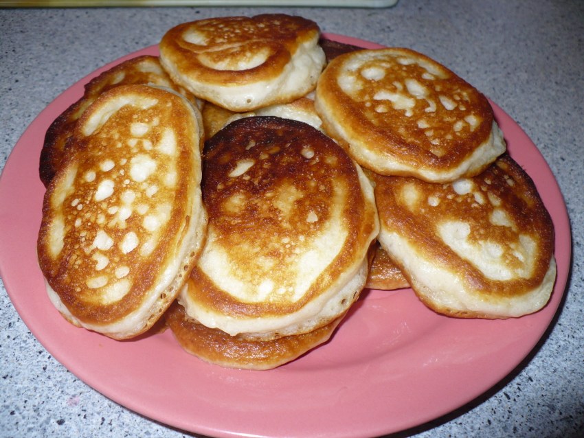 Оладьи на фруктовом кефире