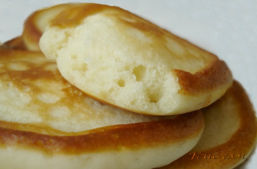 Оладьи на кислом молоке пышные