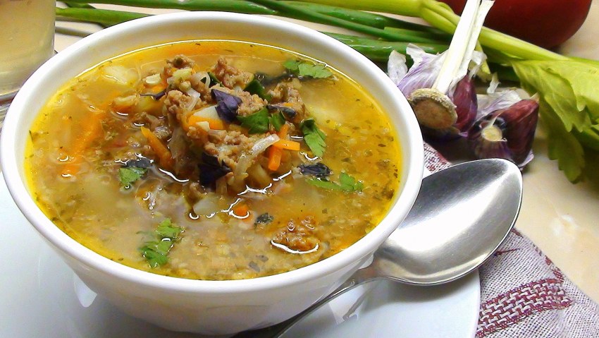 Суп с фрикадельками и рисом