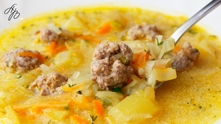 Суп с фрикадельками