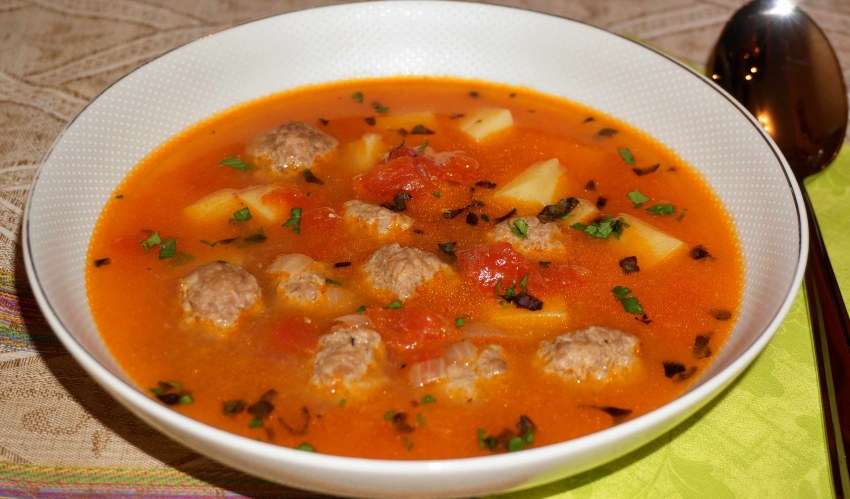 Фрикаделевый суп с рисом