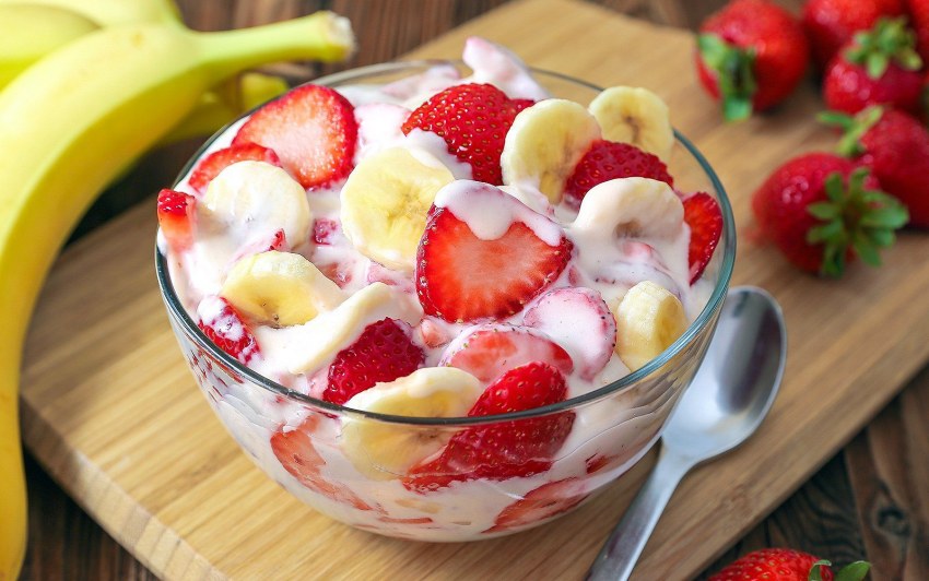 Йогуртовый торт с киви и бананом