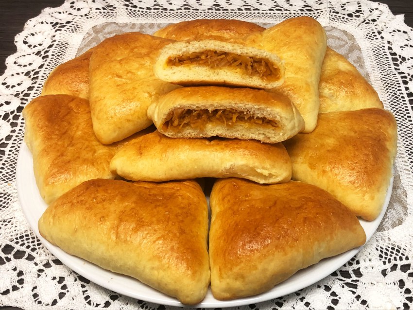 Рецепт бездрожжевых пирожков с капустой в духовке