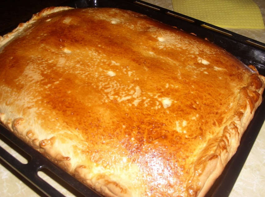 Капустный пирог в духовке из дрожжевого теста