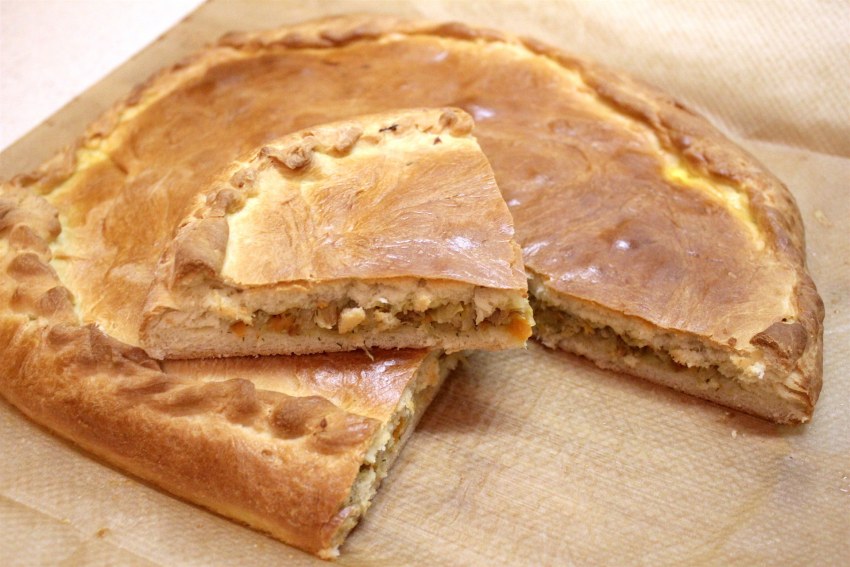 Пирог из пресного теста