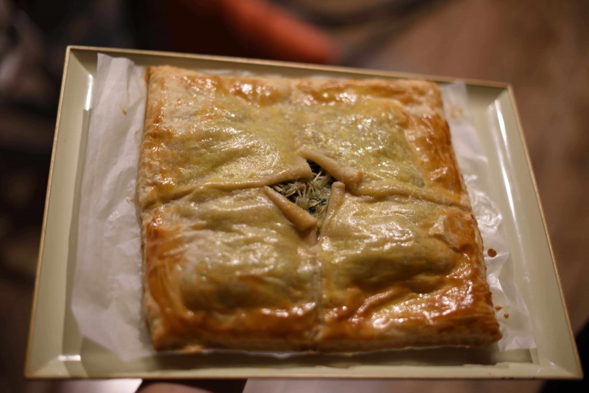 Слоеный открытый пирог с судаком и палтусом