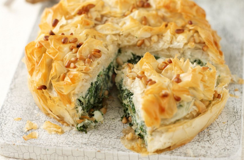 Пирог со шпинатом и тестом фило