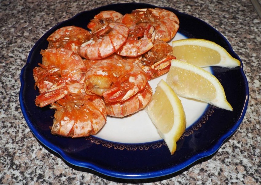 Креветки в беконе на гриле