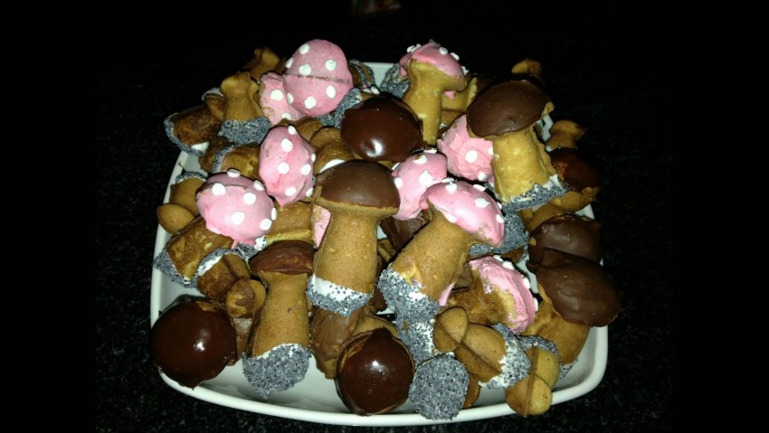 Выпечка печенье грибочки