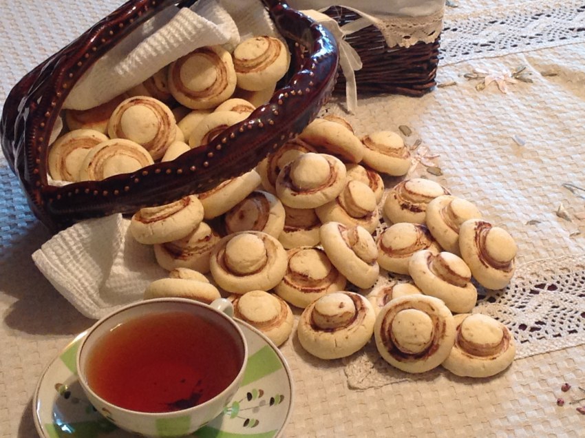 Форма для выпечки печенья грибочки