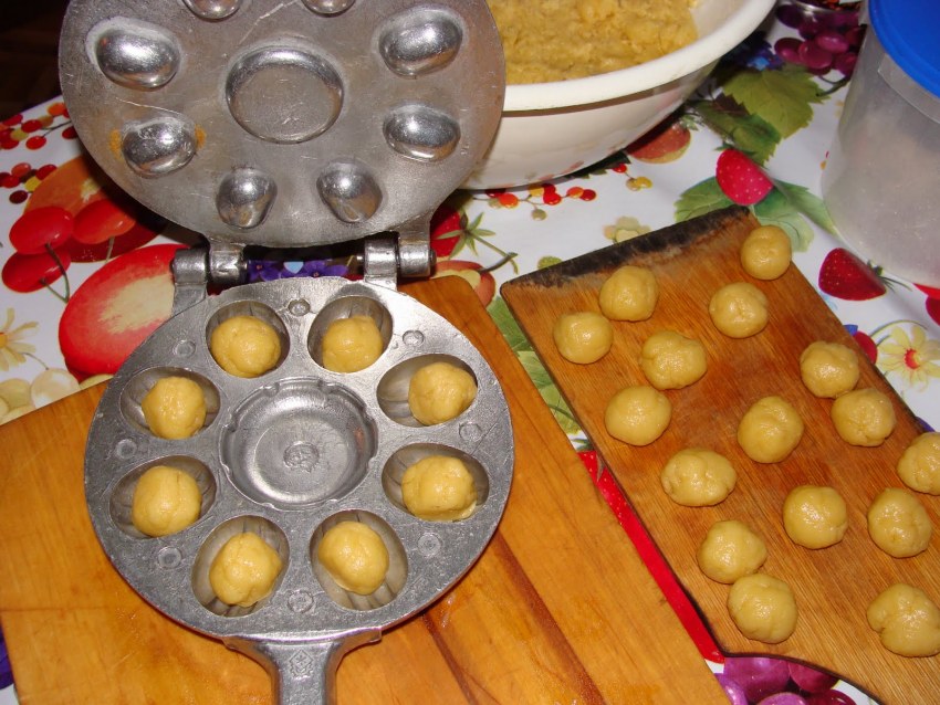 Орешки в тесте