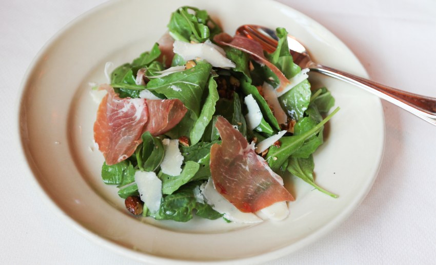 Руккола апельсин прошутто