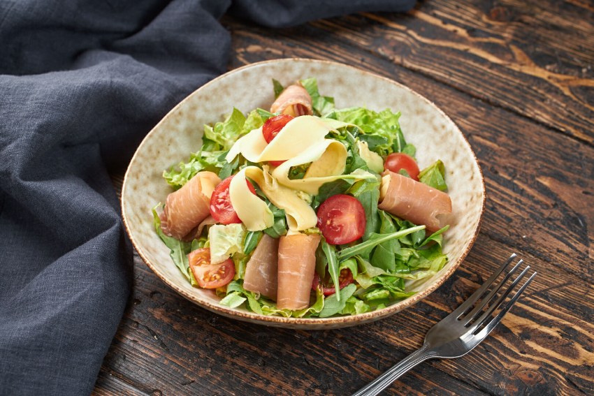 Салат с Романо и руккола