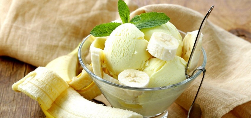 Мороженое из банана со сливками