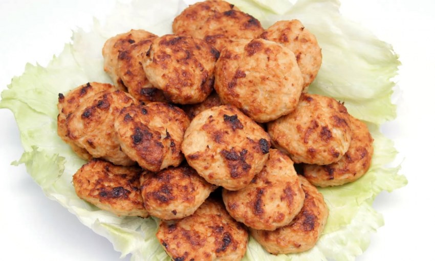 Куриные котлеты в духовке