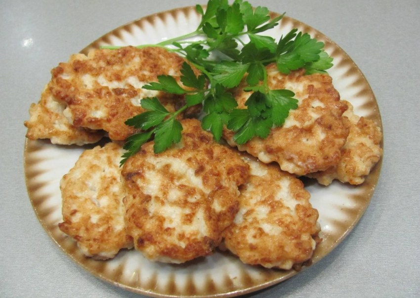 Рубленые куриные котлетки из индейки