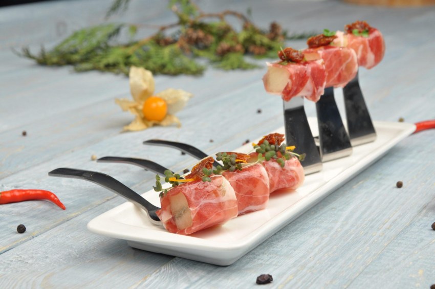 Фруктовые канапе с арбузом