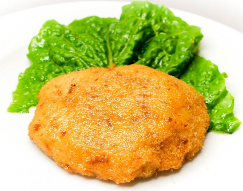 Куриные бёдрышки в панировке