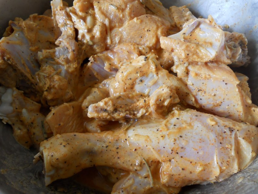 Крылышки в панировке на сковороде