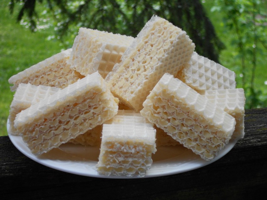 Венские вафли с персиком