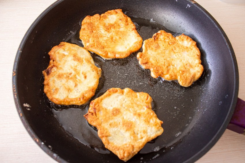 Луковые оладьи из 4х луковиц