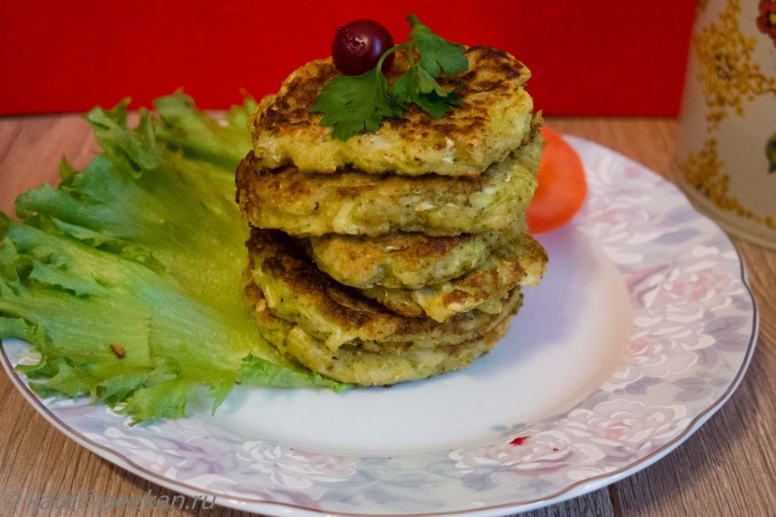 Оладушки с луком и яйцом