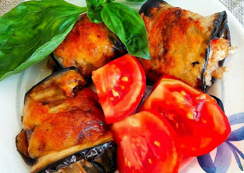 Фаршированные баклажаны лодочки