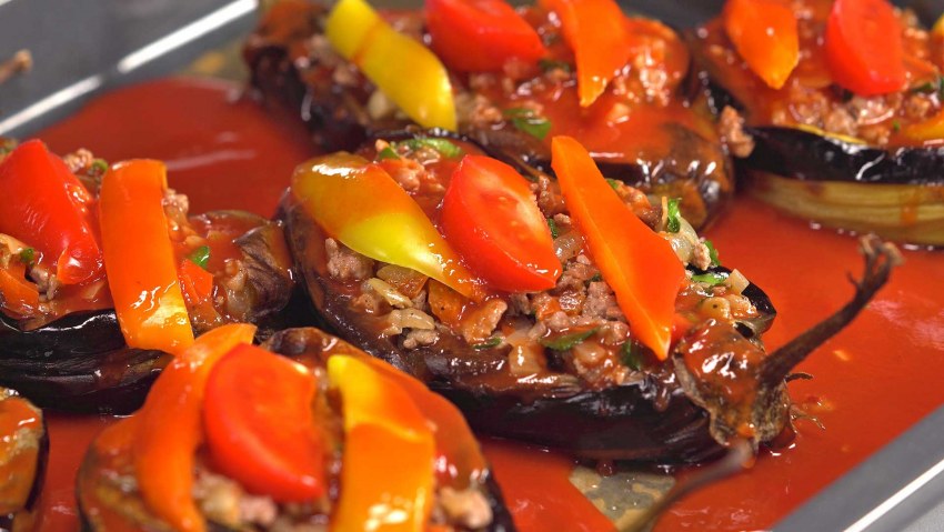 Карныярык фаршированные баклажаны