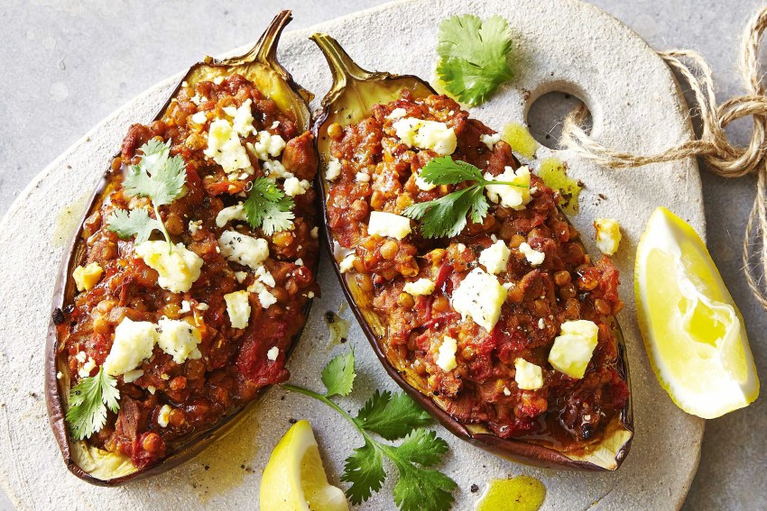 Баклажаны лодочки запеченные